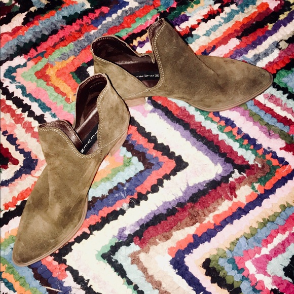 Hazel Olive green Steve Madden booties - Picture 2 of 4